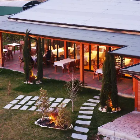 Te Aldo Hotel *